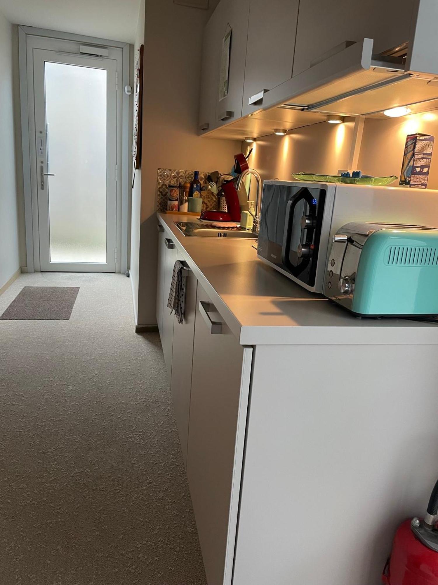 Guesthouse De Loft Μπριζ Εξωτερικό φωτογραφία