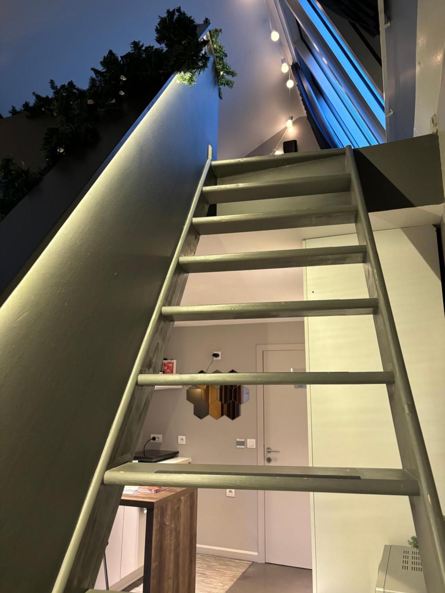 Guesthouse De Loft Μπριζ Εξωτερικό φωτογραφία