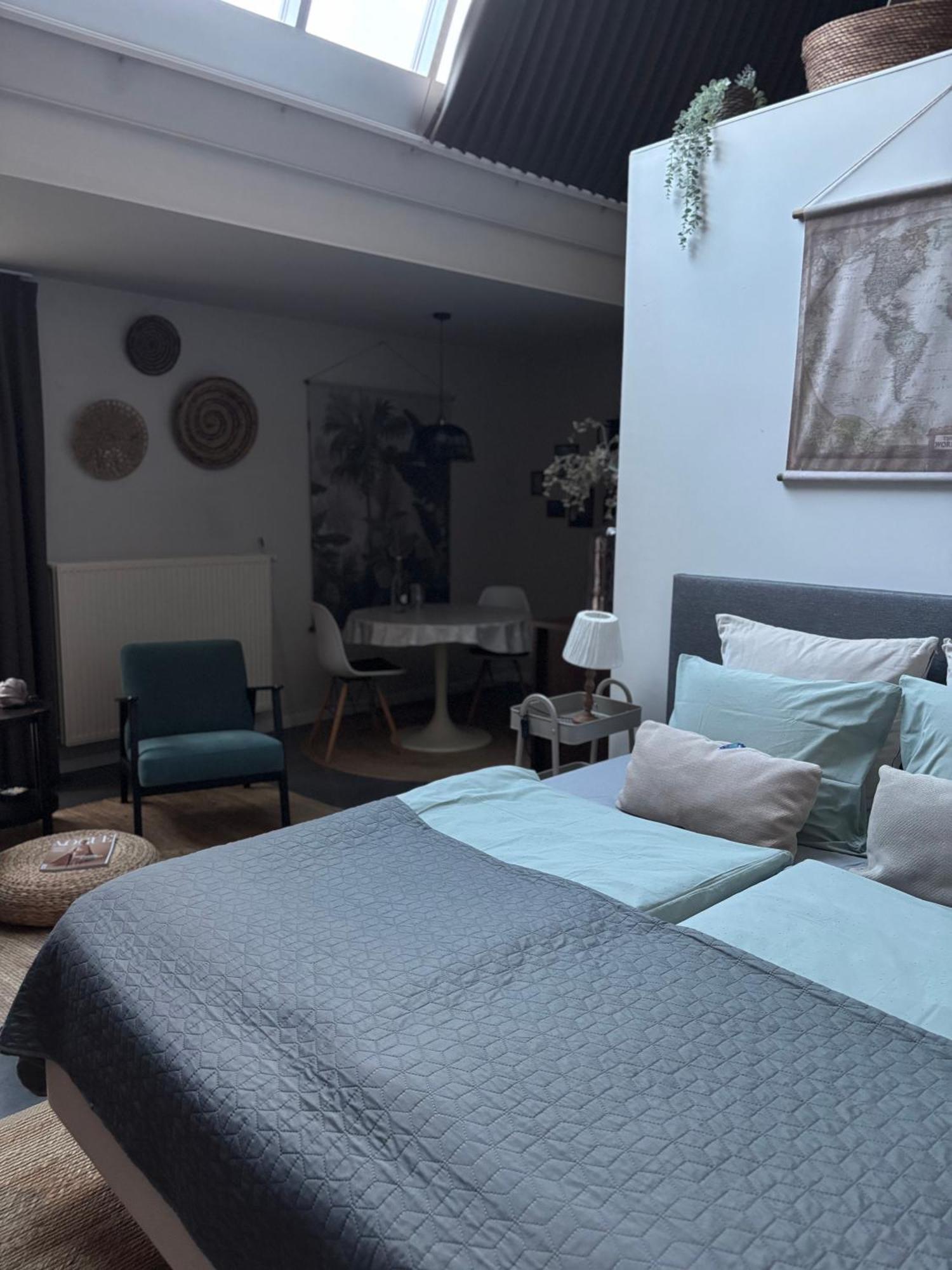 Guesthouse De Loft Μπριζ Εξωτερικό φωτογραφία